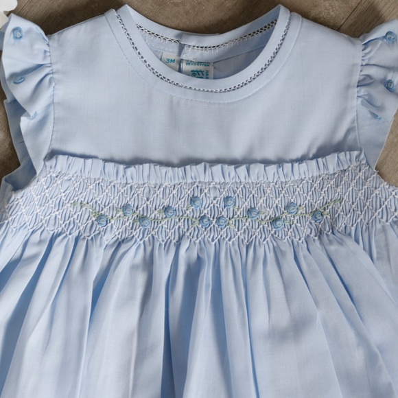 Girls Dress Blue Smocked Ruffled Diaper Cover Size 3 Months Feltman Brothers NWT - Picture 4 of 6